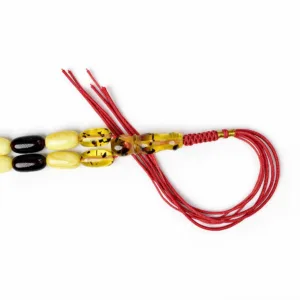 تفاصيل الكركوشة والإمامة بخيوط حمراء وحبات متعددة الألوان، Tasbih Imame detail – othmani.co